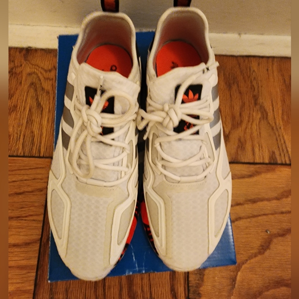 Adidas Boost - Picture 2 of 9